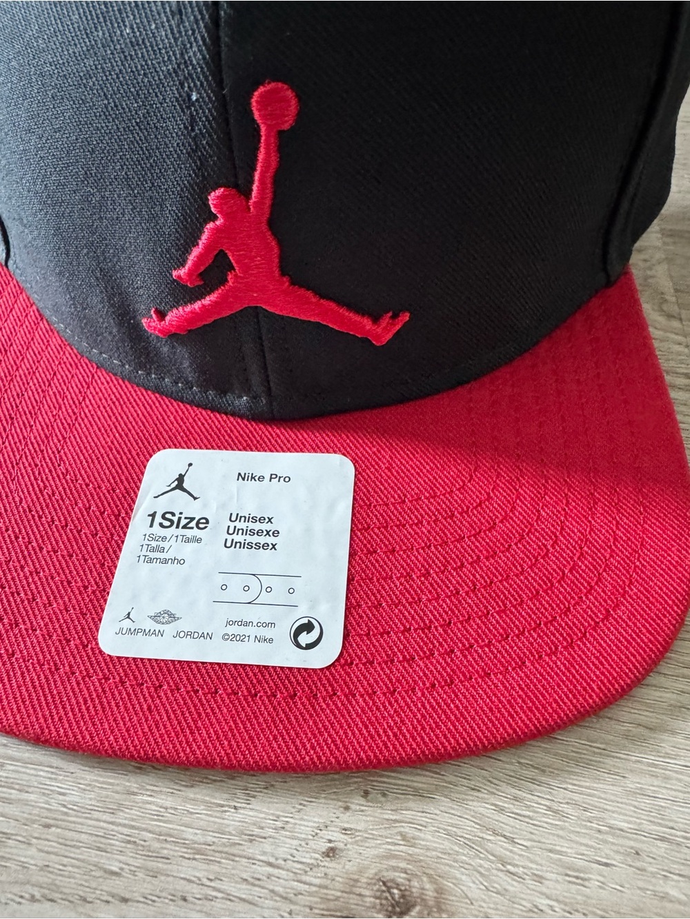 Nike Black and Red Jordan Snapback Hat - Picture 2 of 3
